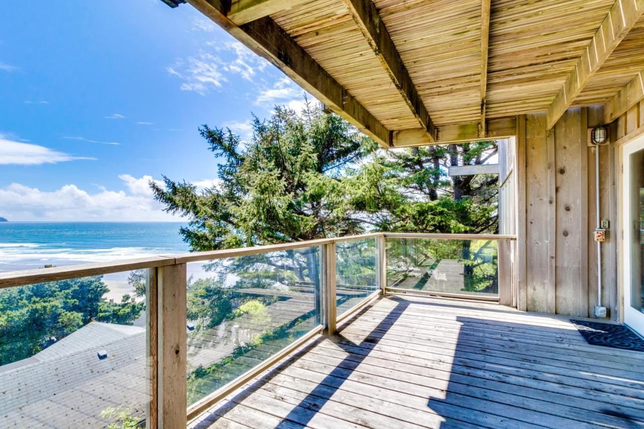 Escape To * Oceanside